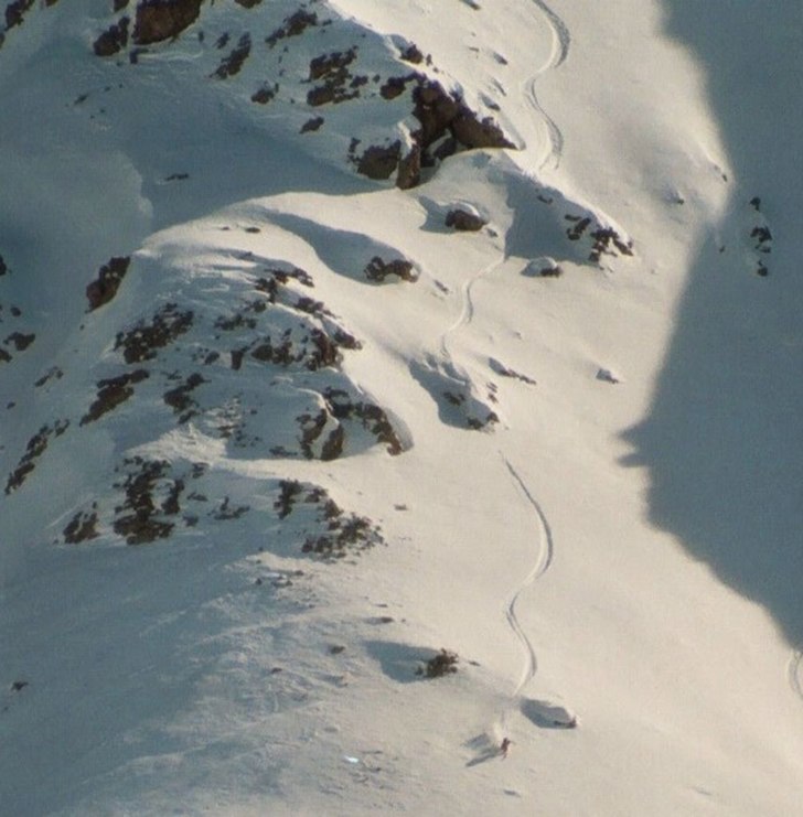 Tunn snö, crusing. Foto: Nils Petter Rabbe. Åkare: Erik Lundström.