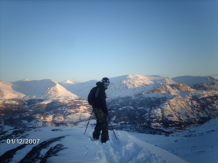 Snygg bild med fin utsikt över hemsedal . Foto: Marcus Eriksson. Åkare: Tobias Boberg.