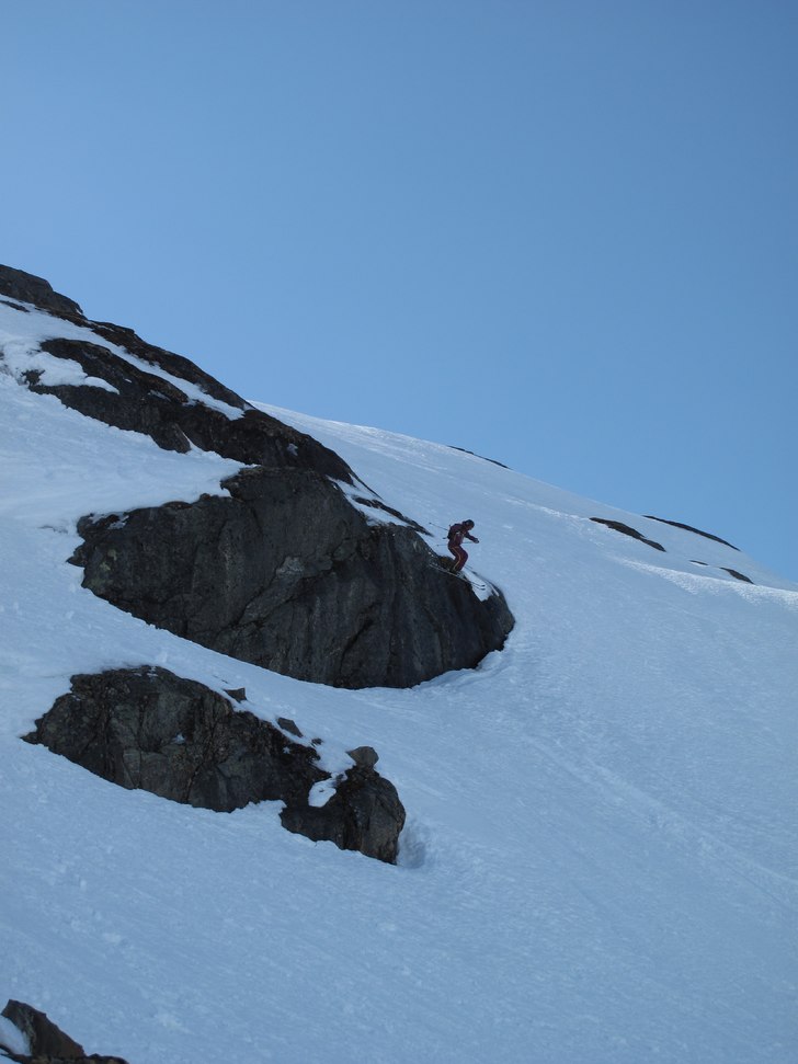 Foto: Hezzi. Åkare: F.Sidevärn.