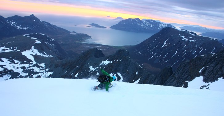 dropped this line at midnight... no, 12:15 and rip. Foto: Samuel G.. Åkare: Brian Wolfe.