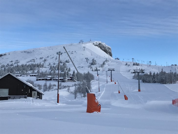 SKEIKAMPEN
I dag er det minus 5 grader og vindstil.