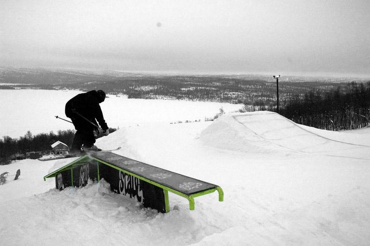 Tärnas flatdownbox, fakie off. Foto: Gustav Wennerström. Åkare: Marcus Petersson.