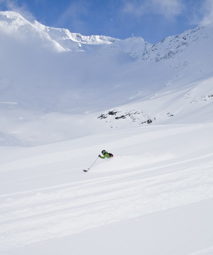 Foto: Erik Larsson. Åkare: Mikael Roos.