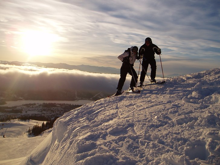Åre -studentveckorna . Foto: Niclas. Åkare: Colfach och Robert.