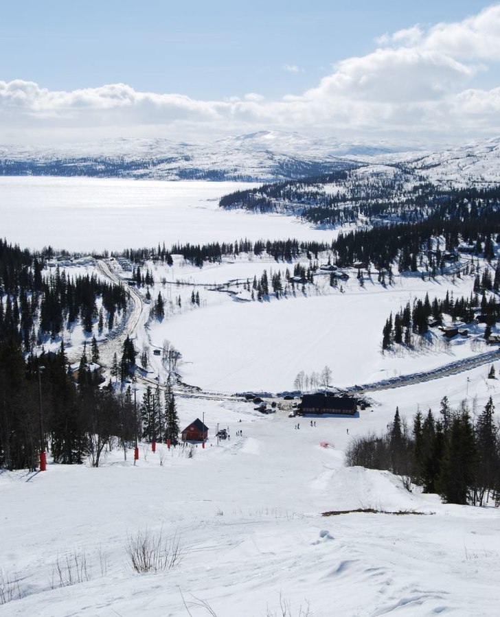 Nå kommer mere snø
Faste fine forhold og ¨å sn.