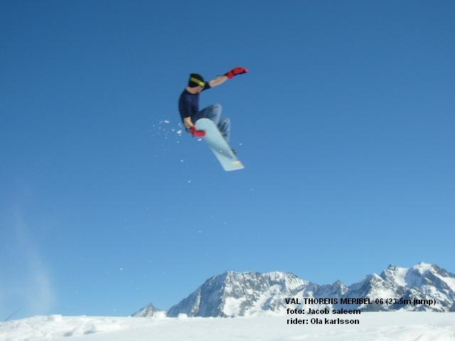 Valthorens! schapade en kick med lössnö landning. Foto: Jacob saleem. Åkare: Ola karlsson.