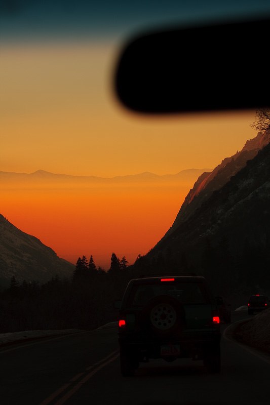 På väg ner mot Salt Lake med solnedgång över b. Foto: Johan Karlsson. Åkare: NA.
