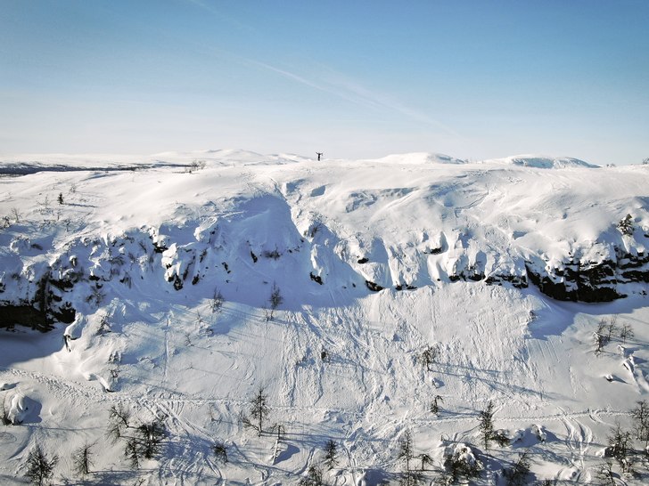Kammen på Funäsdalsberget, ett kort men adrenali. Foto: Petter Elfsberg.