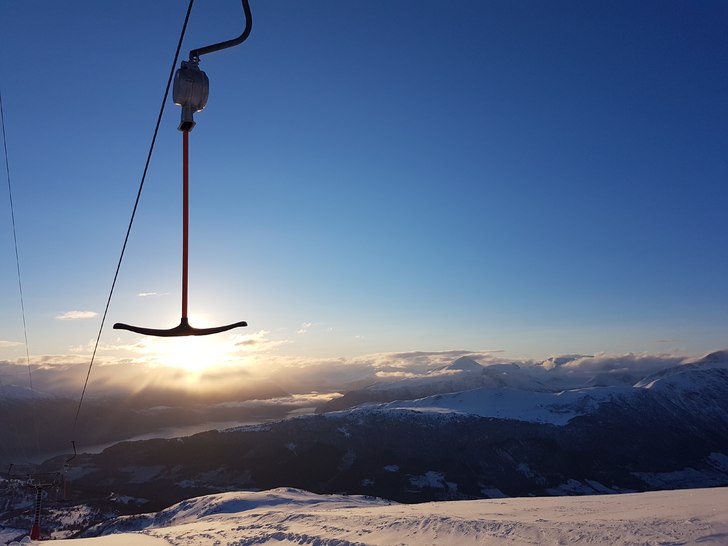 Langfredag 
Langfredag kl 7 er de på Strandafjell.