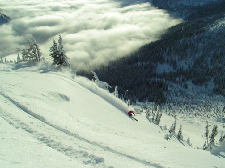 Whitewater beautiful backcountry.... Foto: Marja Persson. Åkare: Johan Edenteg.