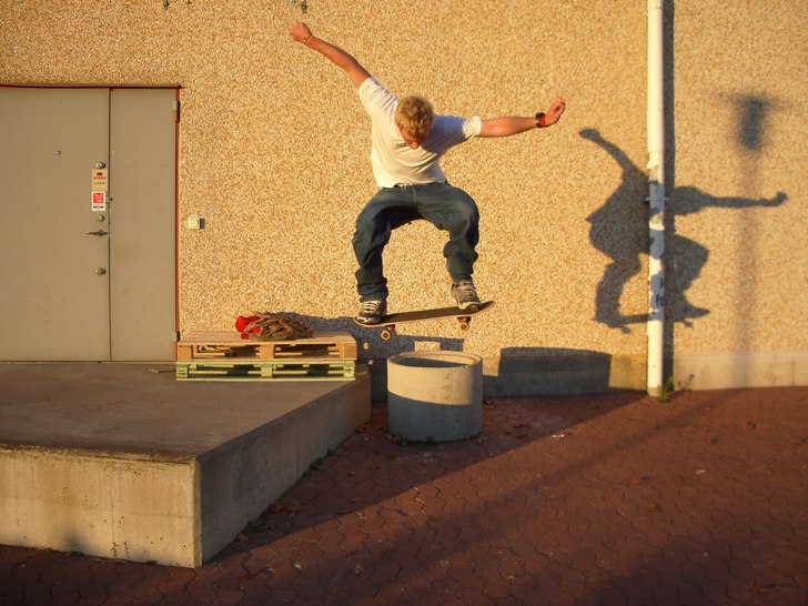 Schysst ljus o skugga kan man tycka.. Foto: Johanna Svensson. Åkare: Kristian Sundgren.