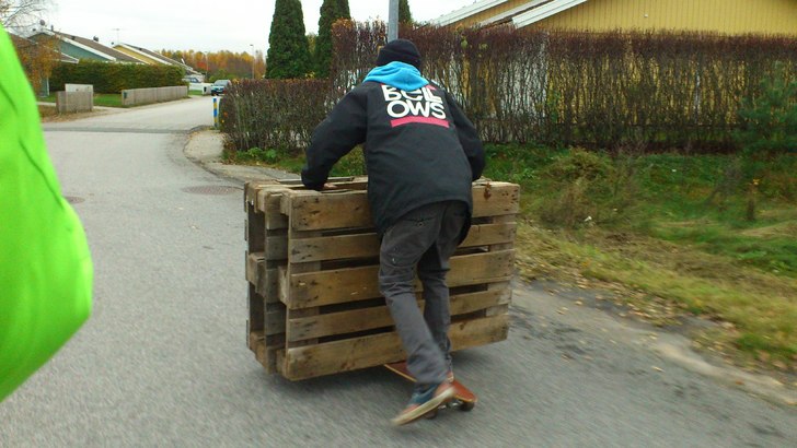 vem behöver kärra för att frakta pallar ;). Foto: Broberg.