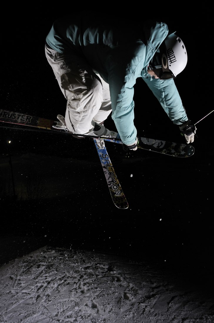 Thomas testade på att fota samtidigt som han hopp. Foto: Thomas Charry. Åkare: Elias Henderson.
