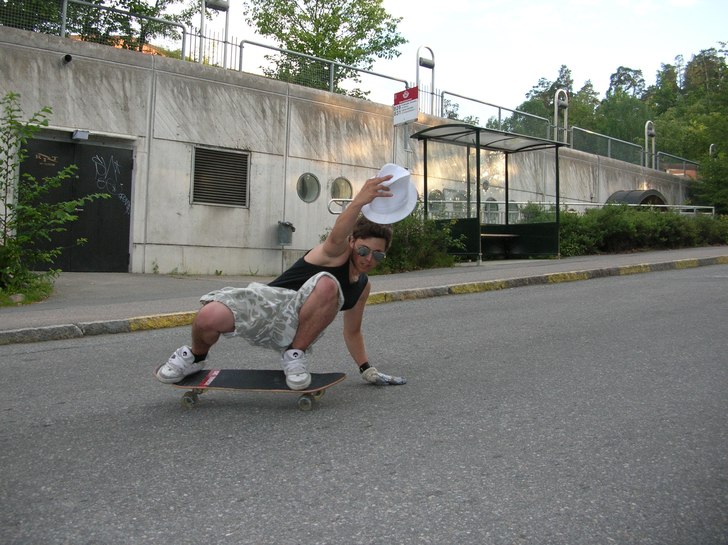 Hatten av för denna slide. Foto: Sebastian Zielinski. Åkare: Arvid Holmgren.