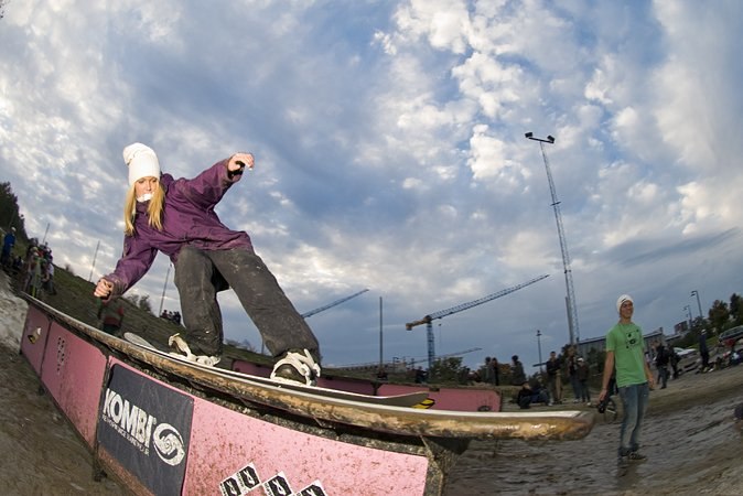 make it happen. Foto: Tim Knutas. Åkare: Madeleine Eriksson.