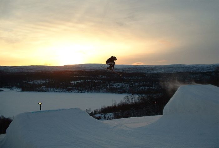 Tärnaby freeride camp 3 . v49
park.skidhemmet.nu. Foto: Tobias Skoog. Åkare: Alex Tuven.