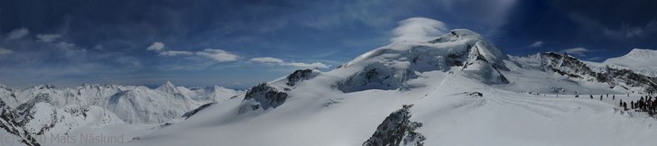 Utsikt från toppen över Allalinhorn.. Foto: Mats Näslund.