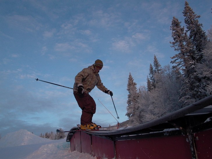 skönt första åk i Bräcke.. Foto: Ludvig Hoffman. Åkare: Cricke Grenzdörfer.