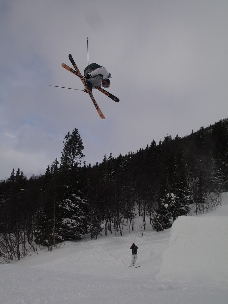 Foto: Agge. Åkare: Oscar Scherlin.