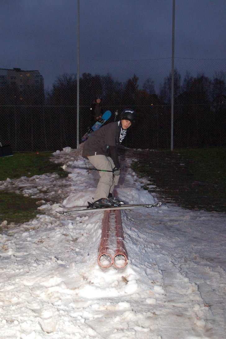 Ishall session. Foto: Felix Windolf. Åkare: Simon Blad.