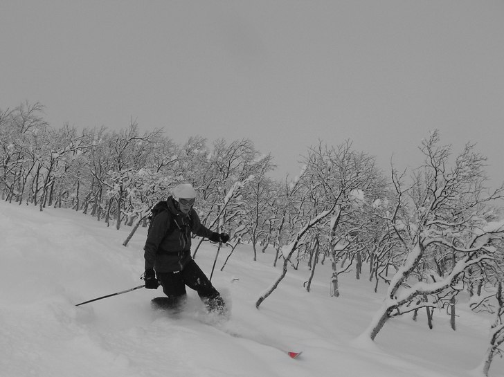 Efter ett 40 cm dump gick det fortfarande att hitt. Foto: Jimmy Berglund. Åkare: Michael Spendel.
