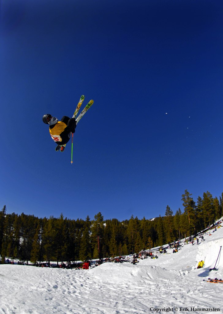 Den totala vinnaren av Big Jump Cup laddar en Kang. Foto: Erik Hammarsten. Åkare: Filip Berggren.