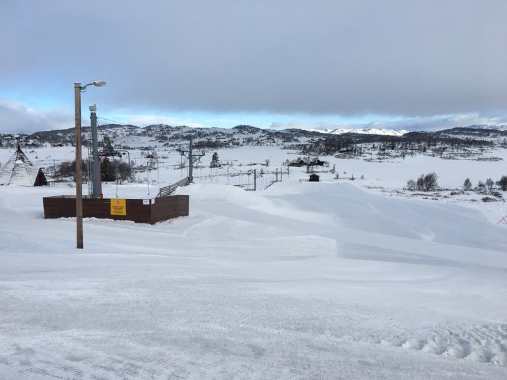 Vi har fått litt SNØ i natt :)
Fine forhold de m.