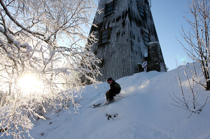 Fanns lite puder att åka i vid liften. Foto: KarlDigital. Åkare: Phillip Harbrecht.