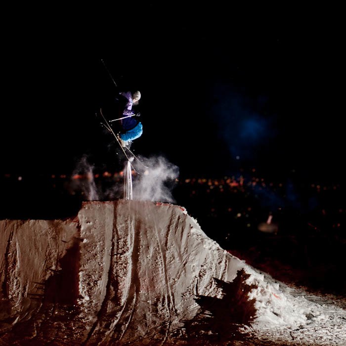 Uppesittarrail på Vitberget, nose tap över den a. Foto: Gustaf Wennerström. Åkare: Marcus Petersson.