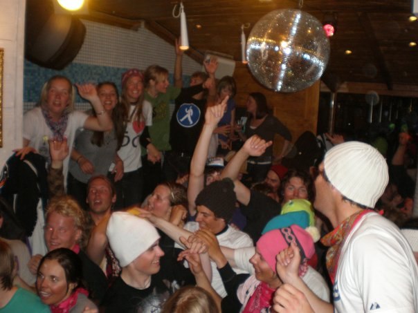 AAAAAAAAPRE SKI! grymt drag på crazy sundays, sä. Foto: Anna Ahlberg.