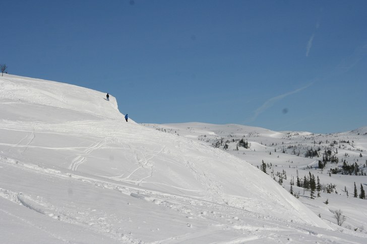 En ny strålende dag.
Påskesola er med oss og med.