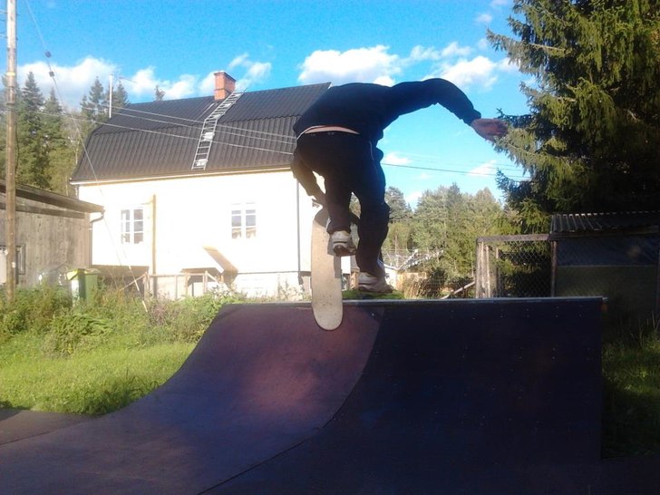 Impressive tajming av grabben vid fotografering av. Foto: 6-årig son som fotar för första gången. Åkare: Kristian B.