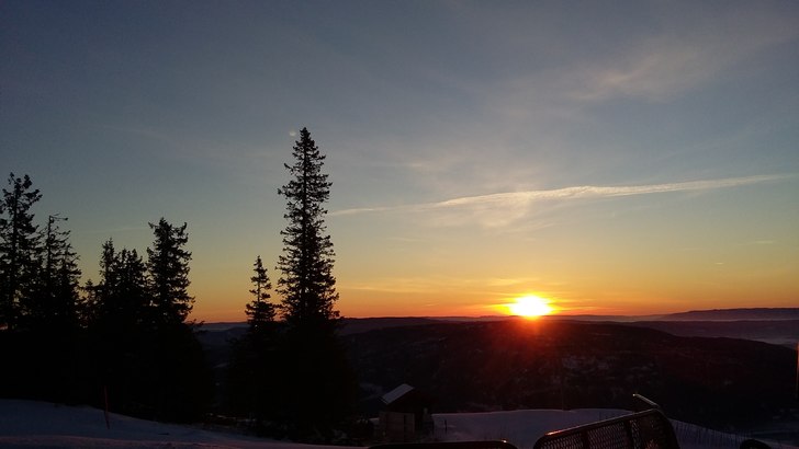 Sol og blå himmel!
Flotte forhold i løypene og u.