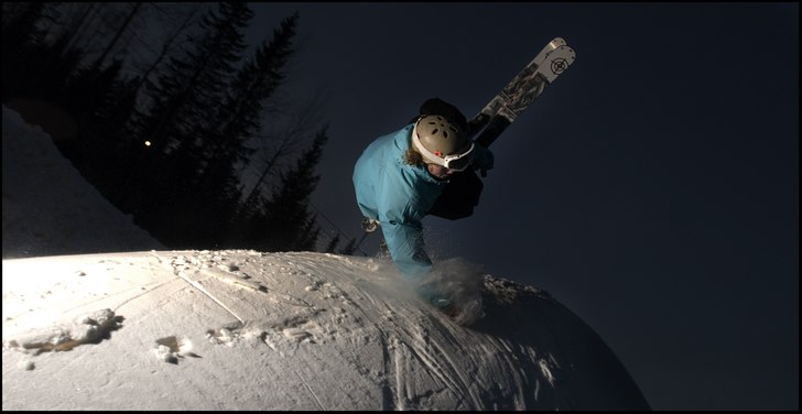 Photosession i Kungsberget!
Handplant över en sn. Foto: Anton Björkman. Åkare: Adam Sjöblom.
