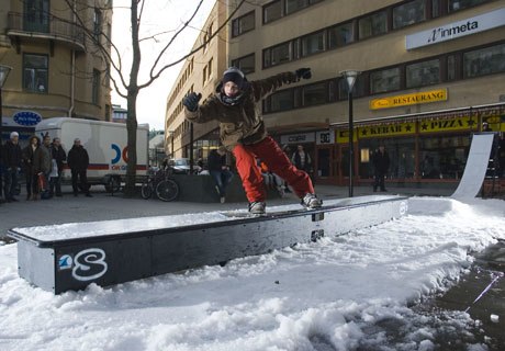 DC railjam. Foto: Johan Löfgren. Åkare: Pelle Renström.