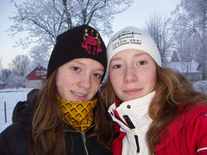 Jag och syrran hemma i Örebro. Foto: Jag.