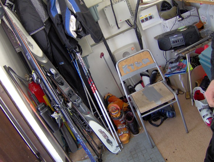 haha, det är här Jörgen håller till på vintra. Foto: Tobbe. Åkare: Jörgen! haha.