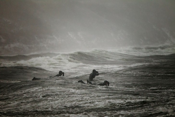 Snöstormsurf. Foto: Bo-Åke Nilsson. Åkare: Maria Petersson.