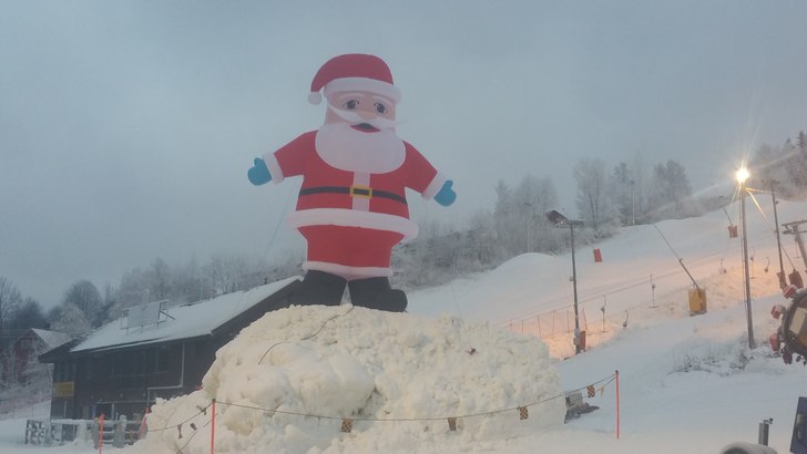 Nissen kom til bakken
I dag åpner heisen til topp.