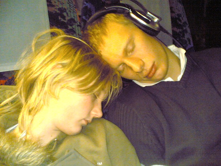 Det är kul att åka buss har jag hört.. Foto: Jesper Jernberg. Åkare: Oscar Orrvik & Sofia Groth.