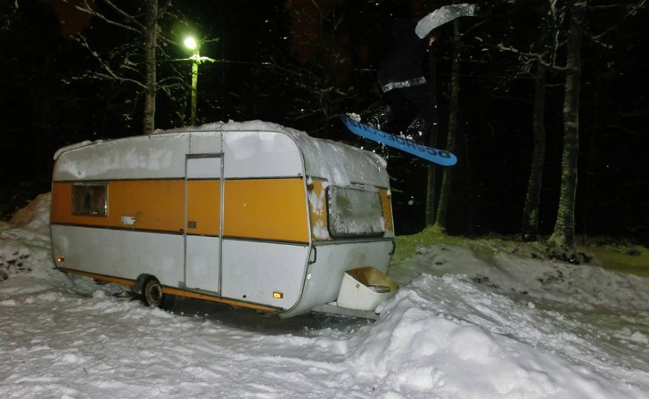 Köp en husvagn !". Foto: Hasse Hans Karlsson. Åkare: Jag.