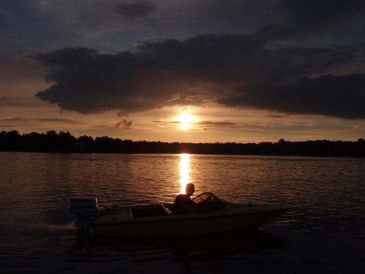 Runt 19:50 vid vassbotten    blåser ingenting  Pe. Åkare: Ingen.