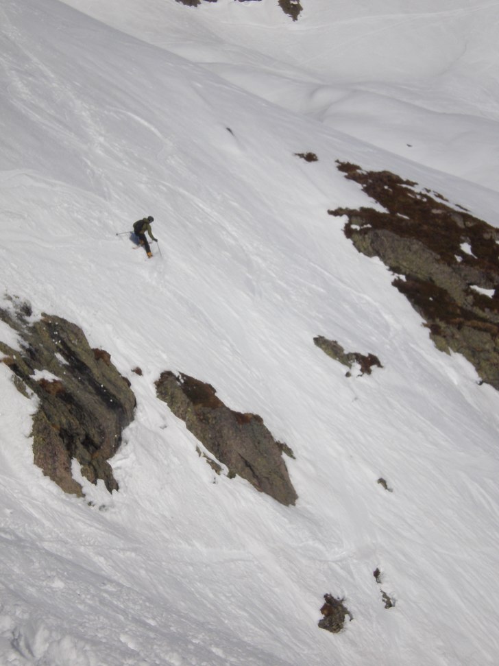Hyfsat brant i slasket.. Foto: Rasmus Carlsson. Åkare: Rikard Karsberg.