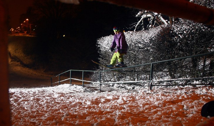 jon,joel,jocke,alex och jag körde lite räcke. ja. Foto: alexander davidson. Åkare: robin davidson.