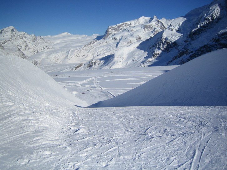 Halfpipen i Zermatt.. :P. Foto: lottiz. Åkare: ---.