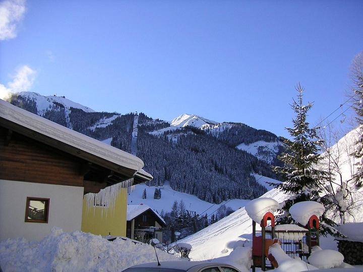 Utsikten från min balkong, i Saalbach, där jag b. Foto: Charli.