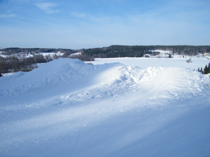 Tre kickar med gemensam landning. Foto: Jag.