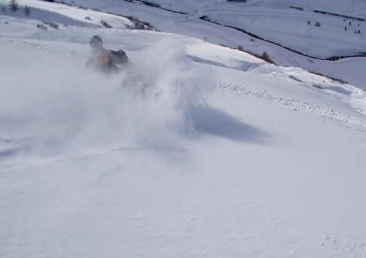 Kallt, sol och massor av snö... Kan det bli bätt. Foto: Christopher Adermark. Åkare: Magnus Forssell.