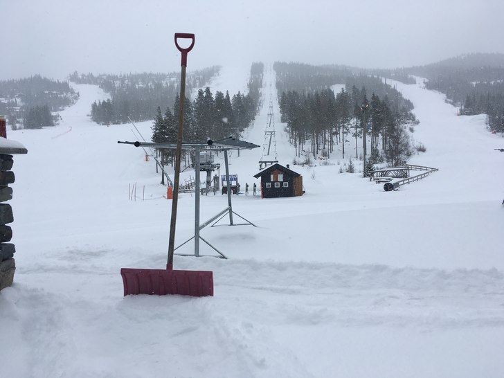 Mer nysnø!
Det er kommet 5 cm med sjampagnepudder.