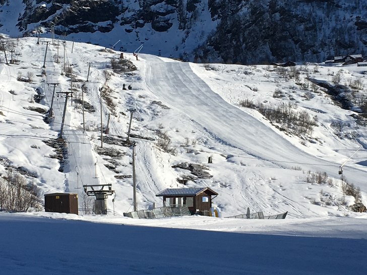 Nysnø, sol og åpent fra kl. 09.30-16.00 i dag!
2.